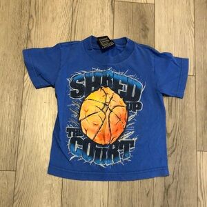 Blue Basketball Graphic Kids T-Shirt Boys size 4 shirt in good used condition